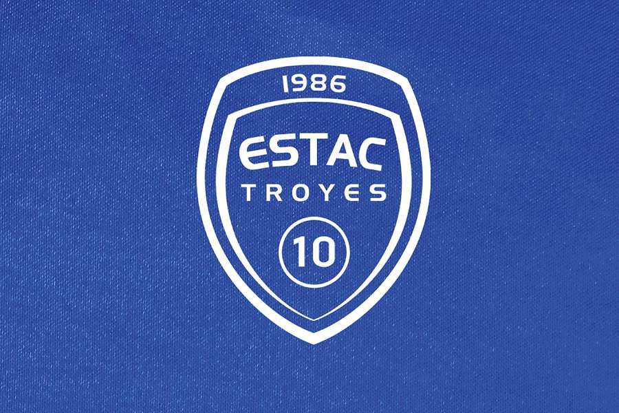 Le club de Troyes a "résilié avec effet immédiat" le contrat de son président Aymeric Magne. 