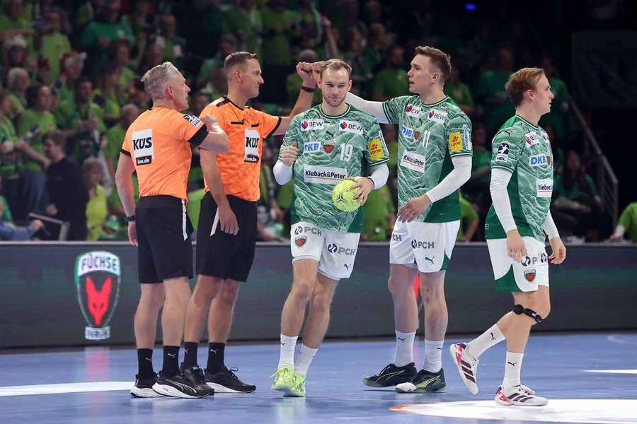 Os Füchse Berlin rumam aos Estados Unidos.