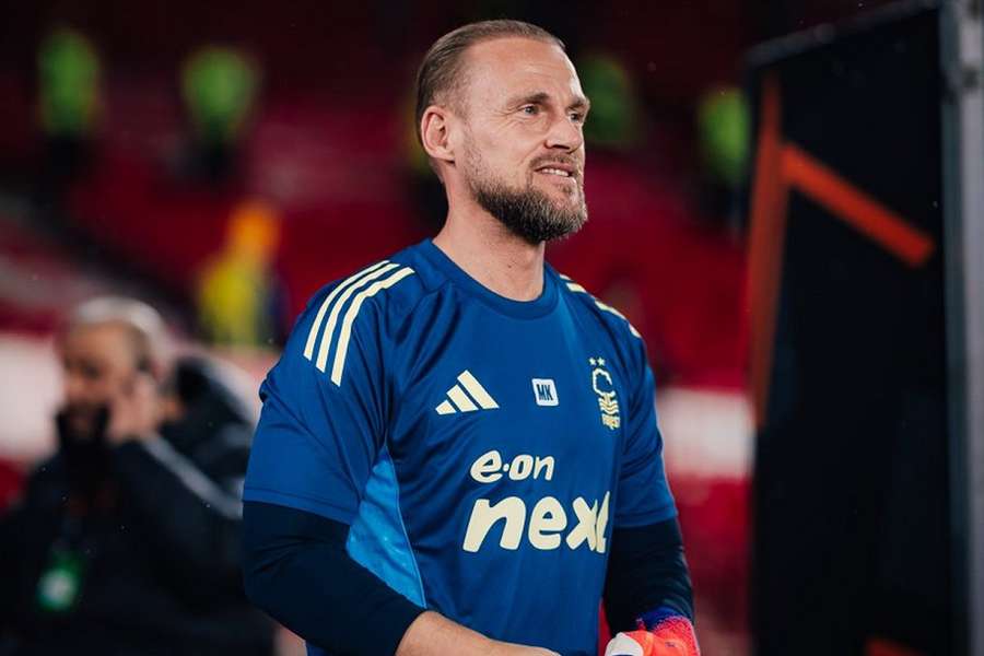 Knoop leaves Brighton to be confirmed Forest keeper coach
