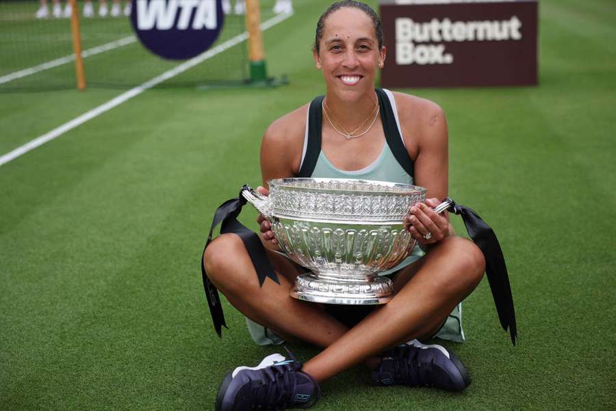Madison Keys with her trophy
