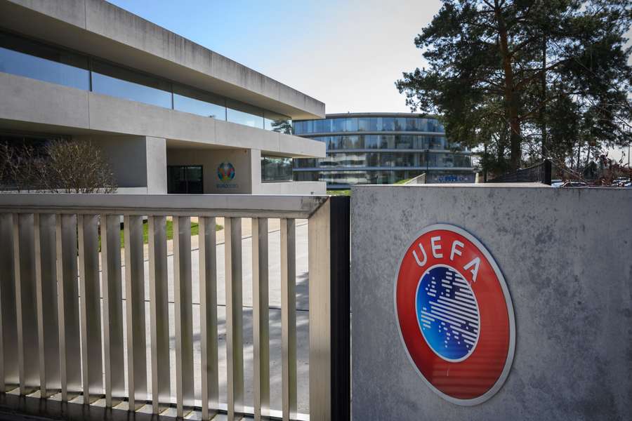 Bij de UEFA legt men zich niet meer bij de komst van een zelfstandige Super League