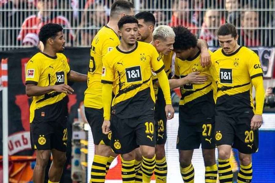 A festa dos jogadores do Dortmund em Berlim