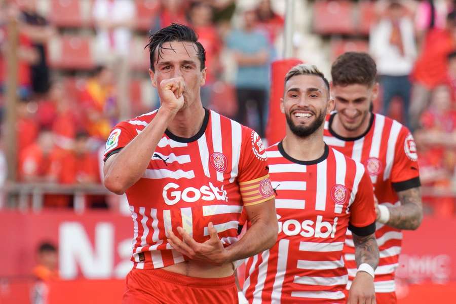 Bernardo Espinosa celebra su gol contra el Mallorca.
