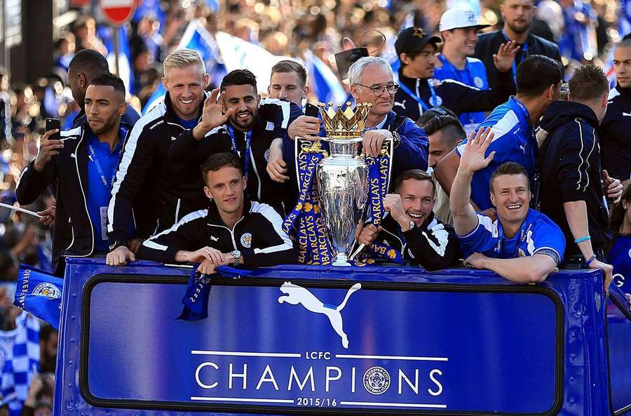 Leicester Citys Fall begann nur wenige Monate nach diesen Bilder von der Meisterfeier