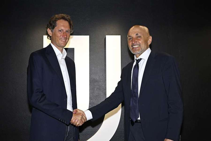 Damien Comolli, director ejecutivo de la Juventus, junto a Luciano Spalletti