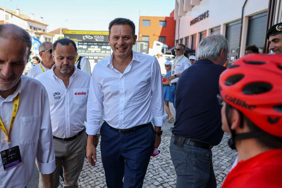 Luís Montenegro na quinta etapa da Volta a Portugal Luís Montenegro na quinta etapa da Volta a Portugal