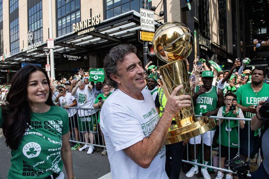 Ejer af Boston Celtics vil sælge for et rekordbeløb