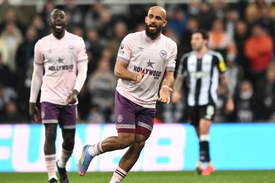 Brentford chief Giles warns Man Utd (& Mbeumo): Not impossible he stays