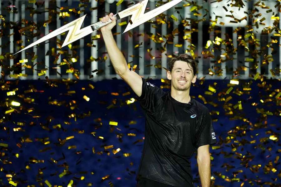 De Minaur ovládl exhibiční turnaj UTS v Londýně. Ve finále si poradil s Ruudem De Minaur ovládl exhibiční turnaj UTS v Londýně. Ve finále si poradil s Ruudem