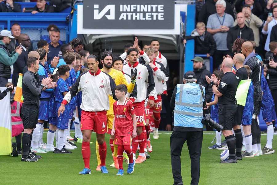 Arsenal to give Liverpool guard of honour despite Deeney's "no more Mr nice guys" comment Arsenal to give Liverpool guard of honour despite Deeney's "no more Mr nice guys" comment