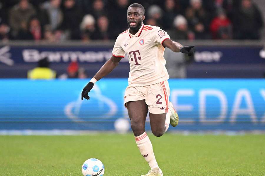 Upamecano face à Leverkusen.