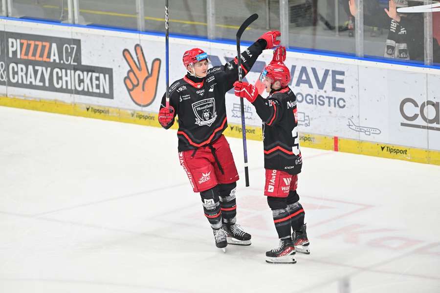 Gašo sa teší z prvého gólu v najvyššej českej súťaži. Gašo sa teší z prvého gólu v najvyššej českej súťaži.