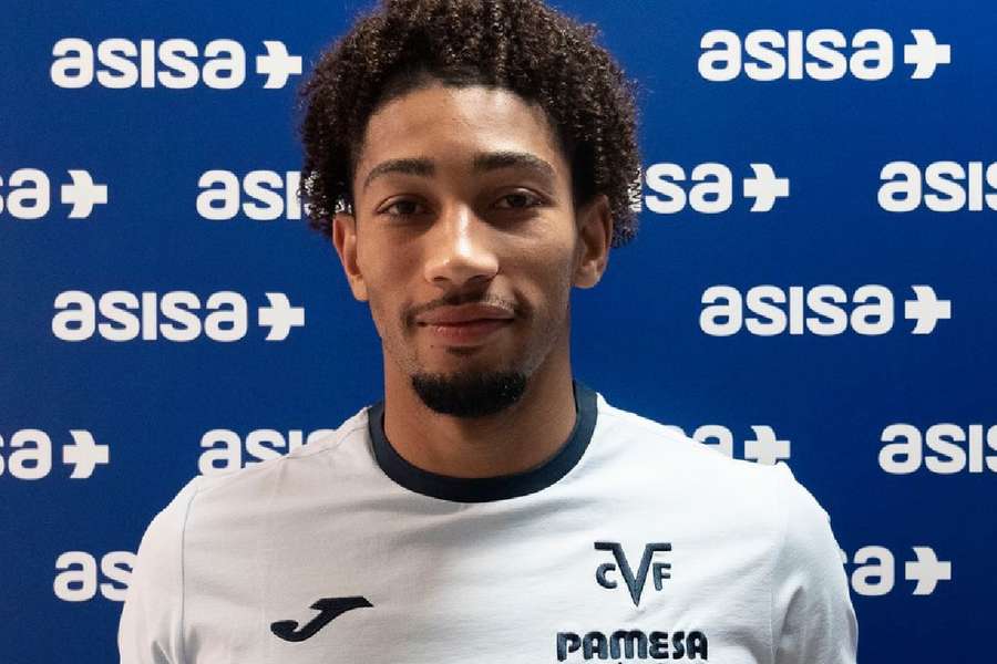Saliba, presentado en el Villarreal
