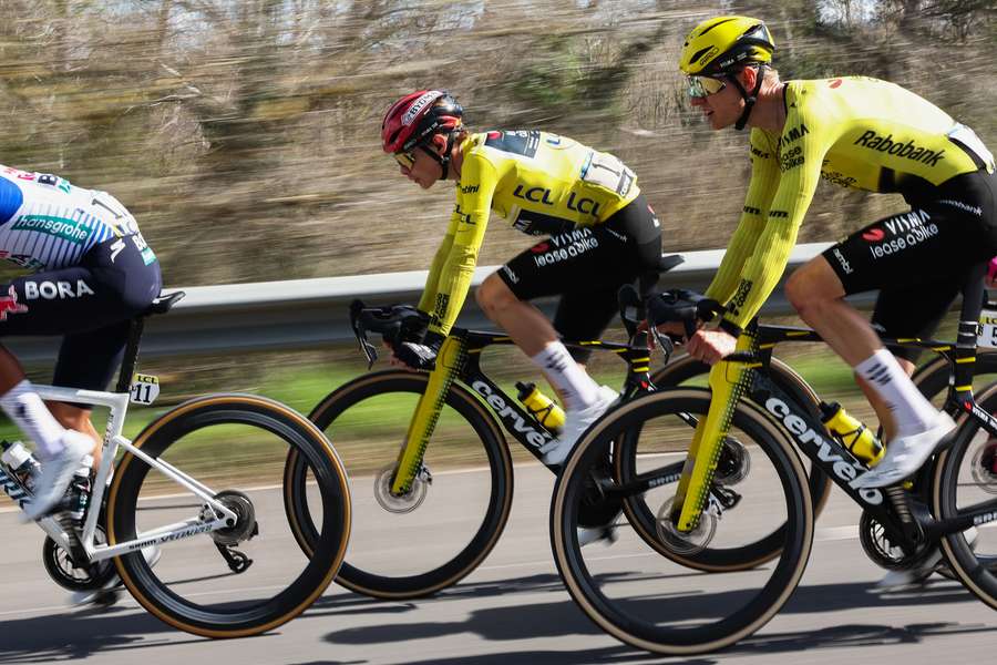 Vingegaard et Keldermann sur Paris-Nice.