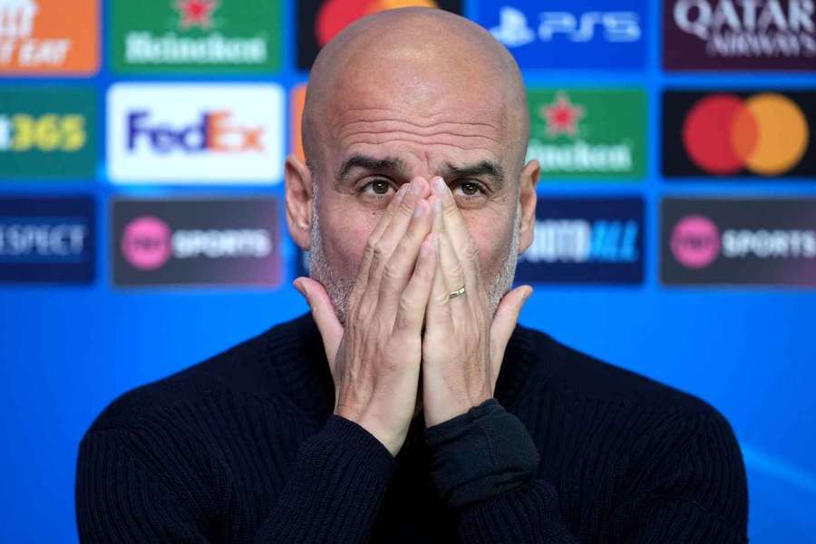 Guardiola počas tlačovej konferencie.