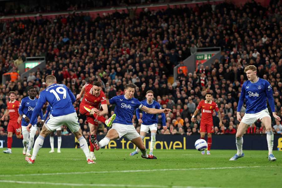 Último gol de Jota pelo Liverpool foi contra o Everton