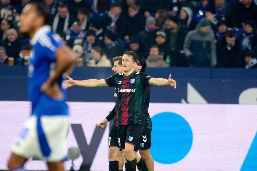 Martijn Kaars schnürte einen Viererpack für Magdeburg auf Schalke.