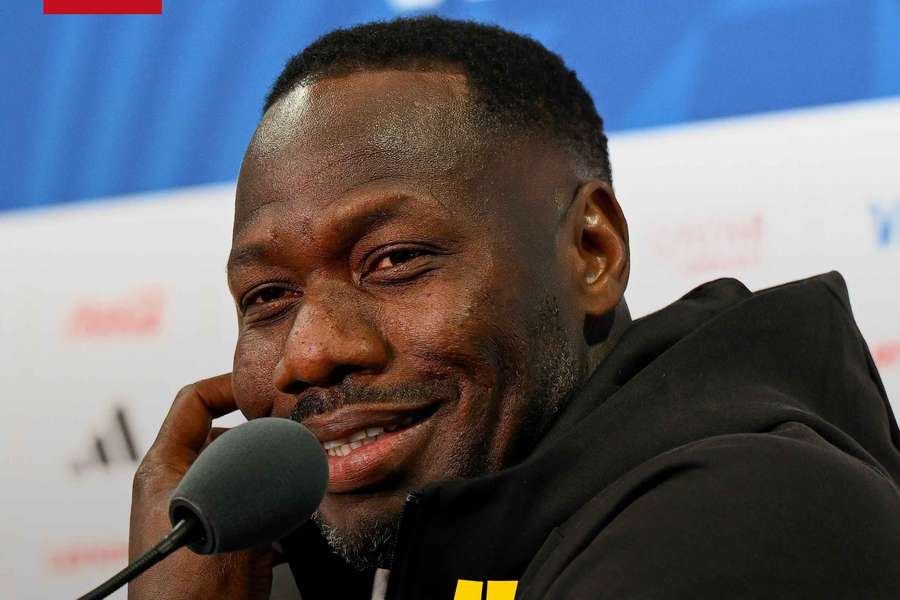 Senegal head coach Pape Thiaw