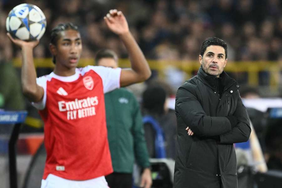 Arteta explains Arsenal debut for teen Salmon