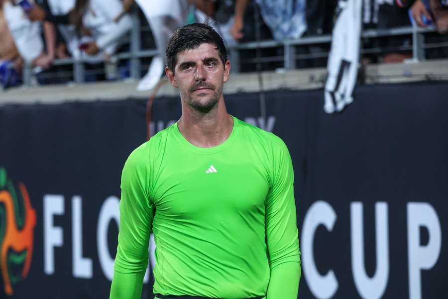 Courtois vai desfalcar o Real Madrid por alguns meses