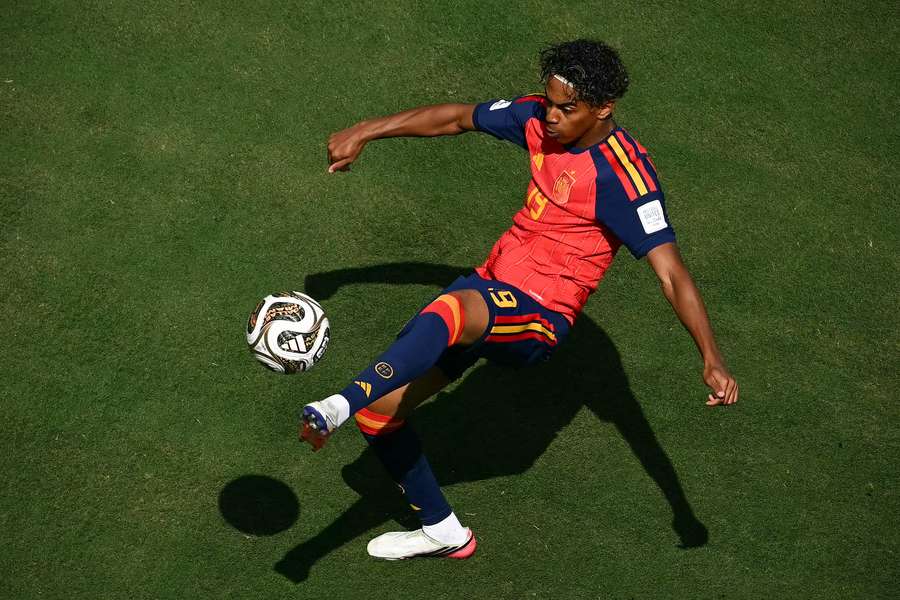 Lamine Yamal, com 19 anos, foi titular na final do Mundial-2026 Lamine Yamal, com 19 anos, foi titular na final do Mundial-2026