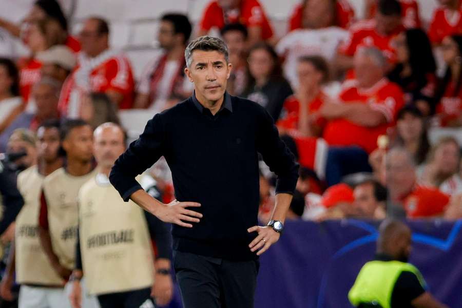 Bruno Lage deixou o comando técnico do Benfica após derrota com o Qarabag