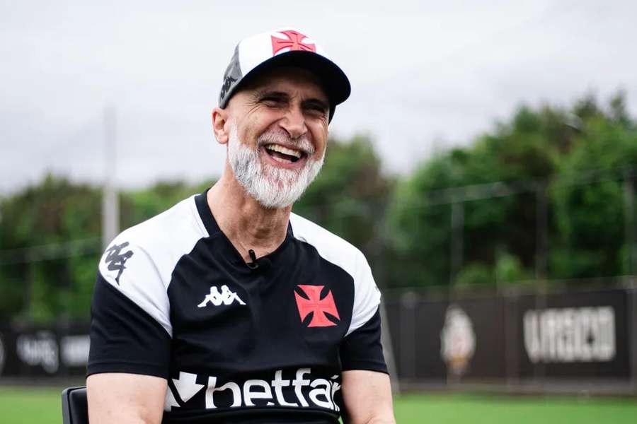 Álvaro Pacheco, treinador do Vasco da Gama