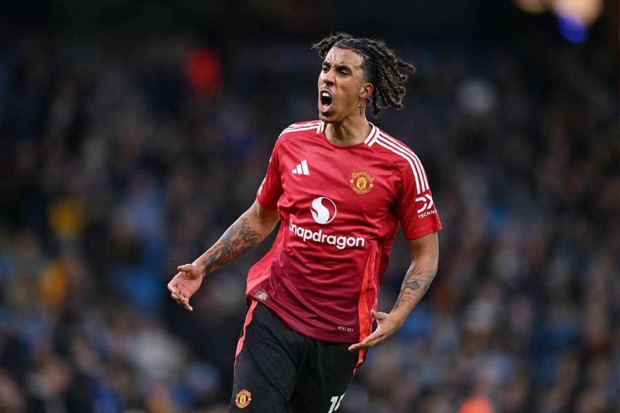 Yoro, jugador del Manchester United