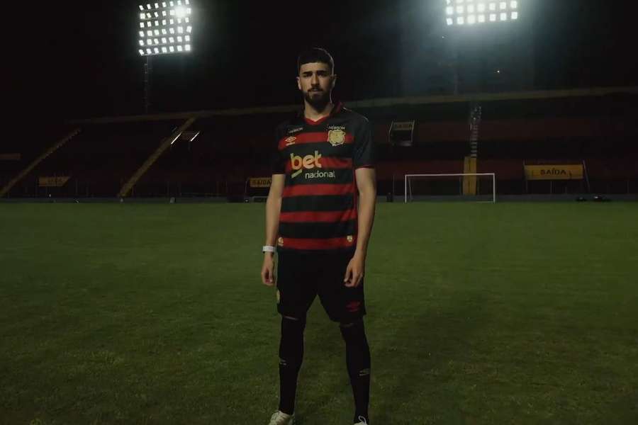 João Silva vai jogar no Sport