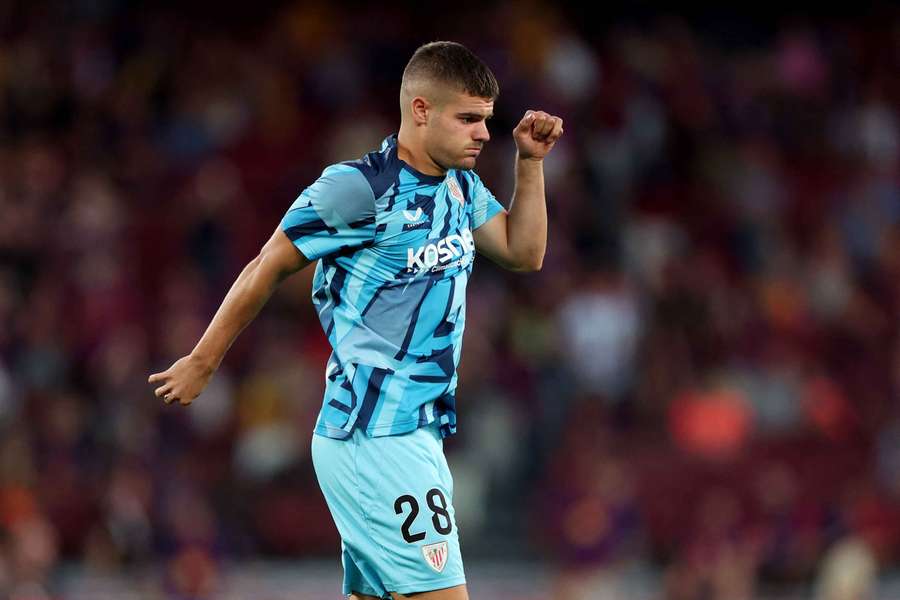 Peio Canales, antes del partido ante el Barcelona