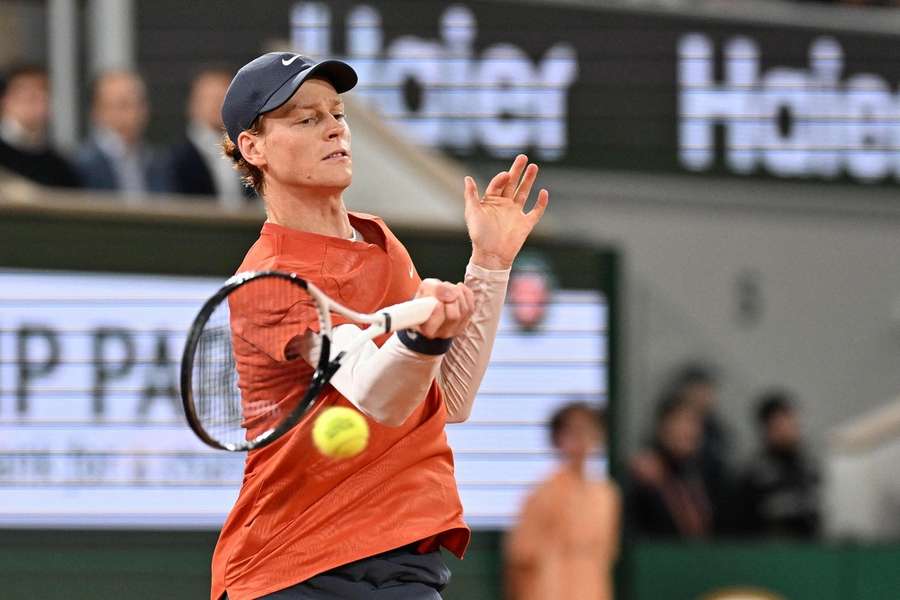 Jannik Sinner hat das Achtelfinale der French Open 2024 erreicht.