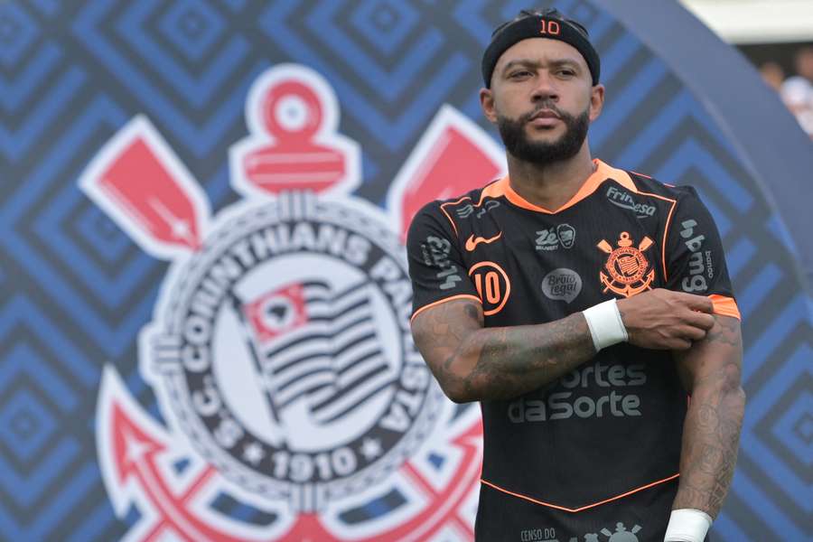 Memphis Depay é um dos jogadores que poderão ser impactados com a decisão