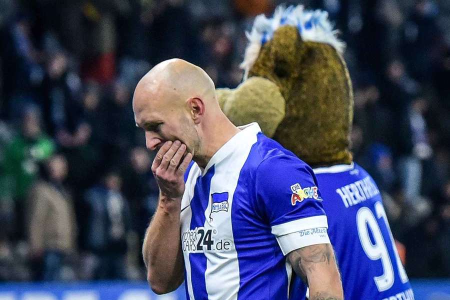 Toni Leistner ärgert sich über leichtsinnige Fehler