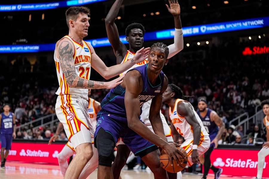 Vít Krejčí (vlevo) proti Charlotte výborně bránil. 