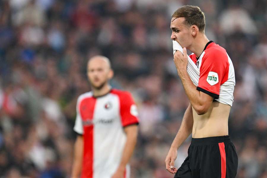 Thomas Beelen og Co. kunne slet ikke håndtere Bayer 04 Leverkusens offensiv torsdag aften.