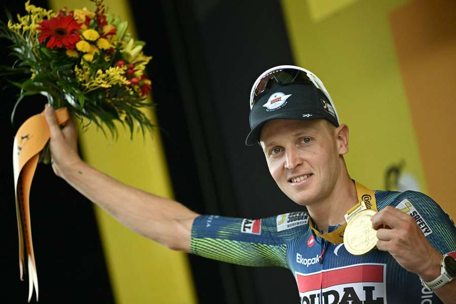 Tim Merlier odnosi kolejny sukces na Tour de France, wygrał 12. etap, Pogacar nadal liderem Tim Merlier odnosi kolejny sukces na Tour de France, wygrał 12. etap, Pogacar nadal liderem