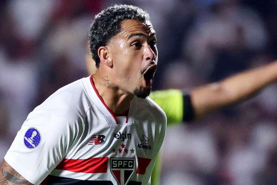 Luciano pode se igualar a Careca na artilharia histórica do São Paulo Luciano pode se igualar a Careca na artilharia histórica do São Paulo