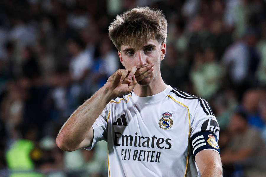 César Palacios está avaliado pelo Flashscore em 7 milhões de euros César Palacios está avaliado pelo Flashscore em 7 milhões de euros