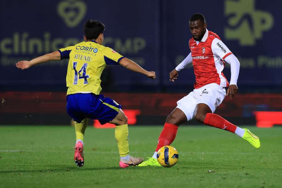 Niakaté é alvo da Fiorentina