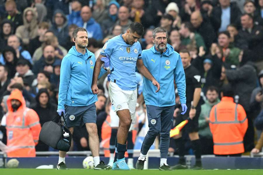 Rodri sai lesionado do jogo City-Arsenal