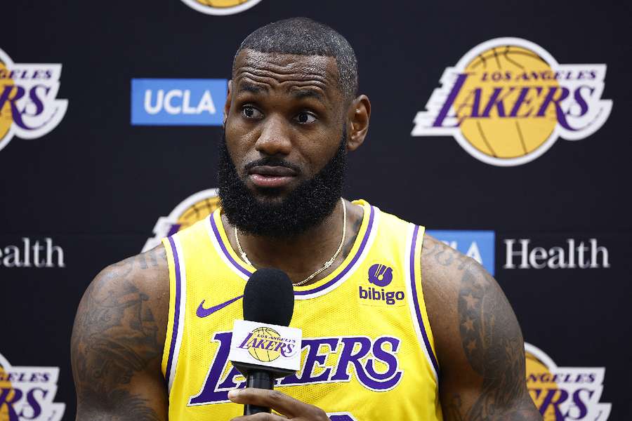 LeBron James, durante o Dia dos Media dos Lakers