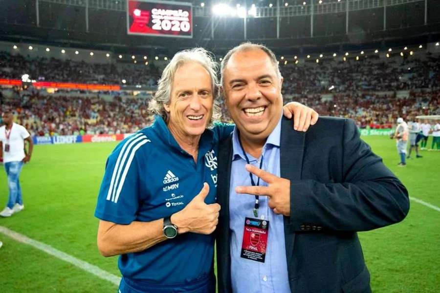 Jorge Jesus teve sucesso no Flamengo e é o principal nome apontado ao comando técnico