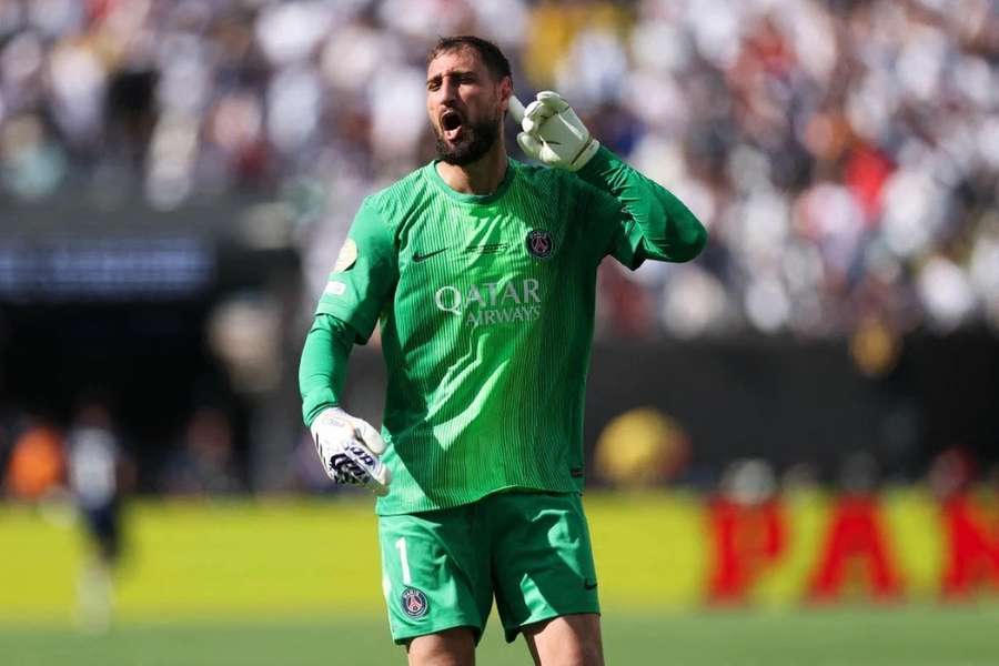Gólman Gianluigi Donnarumma má namířeno z PSG do Manchesteru City.