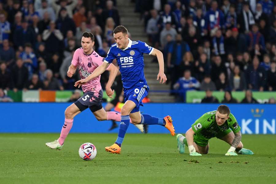 Jamie Vardy dal Evertonu gól na 2:1.