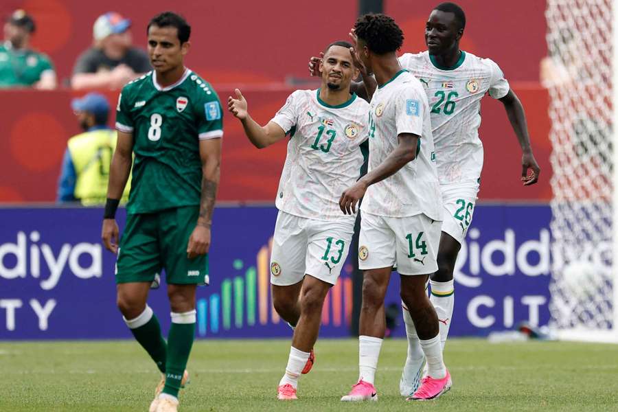 Senegal w drugiej połowie dosłownie zmiótł Irak z boiska.