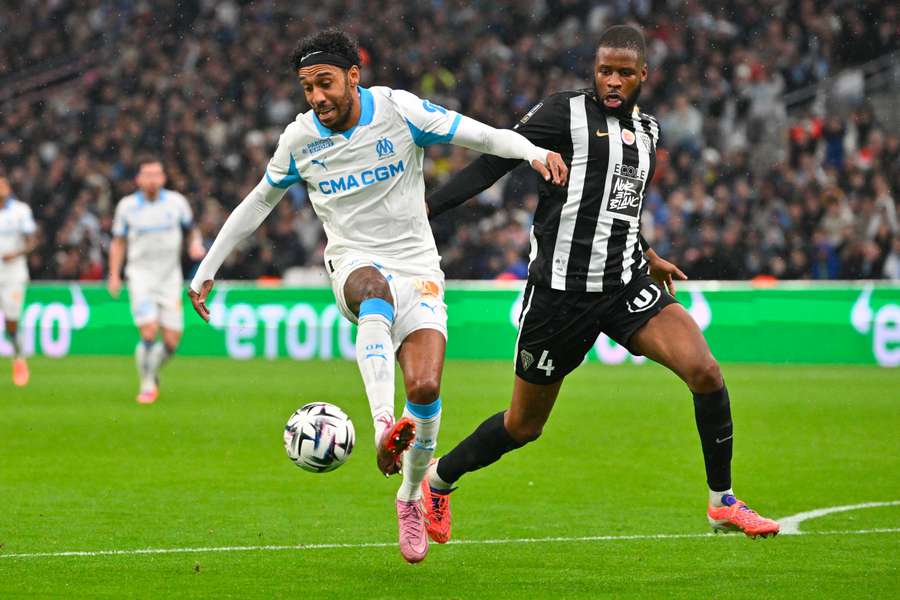 Ousmane Camara a marqué, Pierre-Emerick Aubayemang a été passeur décisif Ousmane Camara a marqué, Pierre-Emerick Aubayemang a été passeur décisif