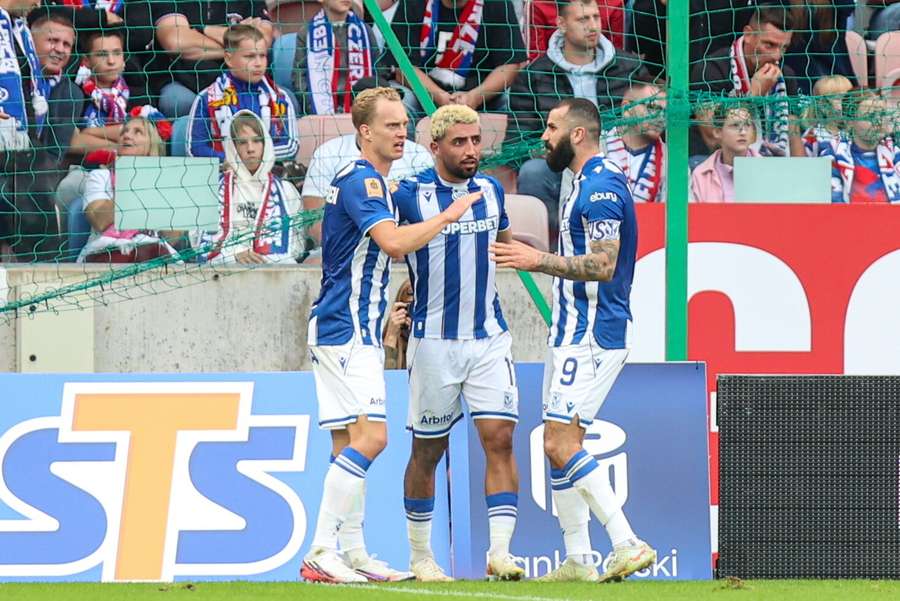 Polskie kluby zarobiły już 12,6 mln euro w Europie. Lech i Jagiellonia grają dalej Polskie kluby zarobiły już 12,6 mln euro w Europie. Lech i Jagiellonia grają dalej
