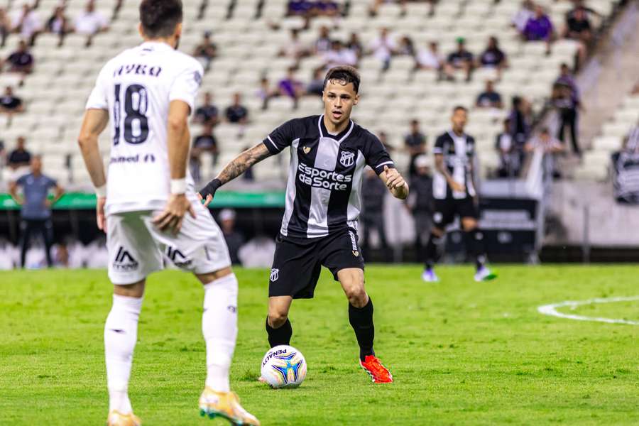 Ceará cedeu empate ao ABC no Castelão