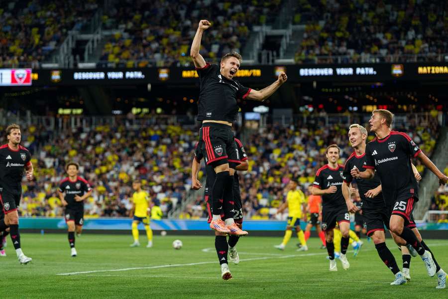 Louis Munteanu marchează din nou în MLS, dar DC United risipește un avantaj de două goluri pe terenul liderului