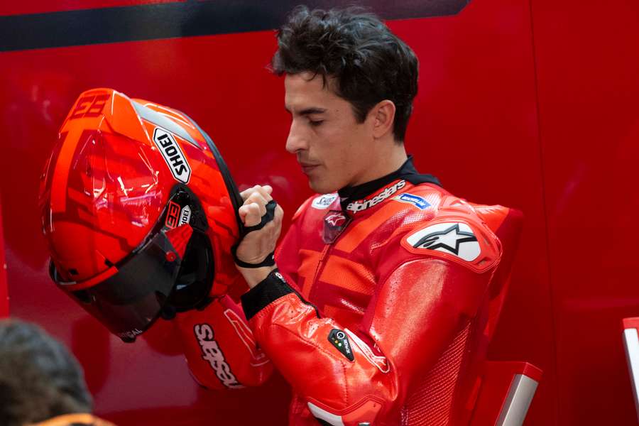 Marc Márquez, en el box de Ducati
